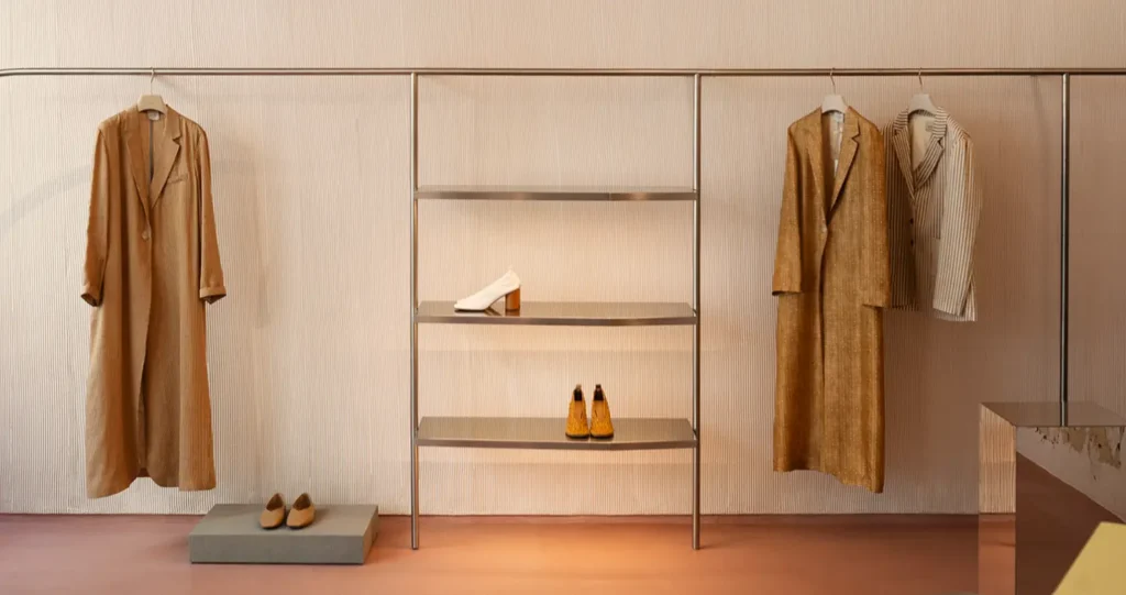 amenajare interioara concept store
